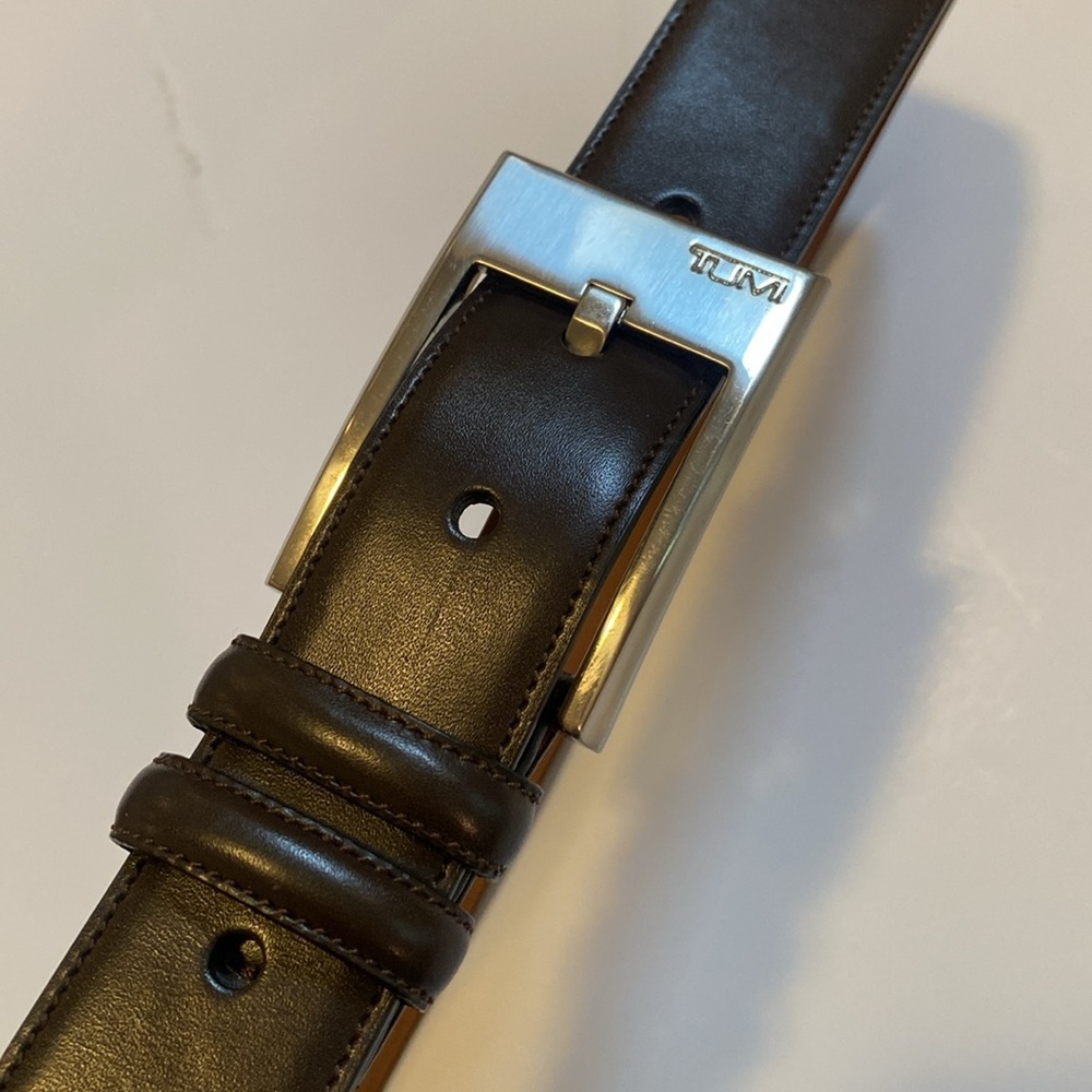 Tumi TUMI Men’s Chocolate Brown Leather Belt New size 32 - Picture 11 of 12
